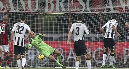 أودينيزي يعمق جراح ميلان في موسمه الكارثي ويطيح به من كأس إيطاليا في ثاني مباريات سيدروف 